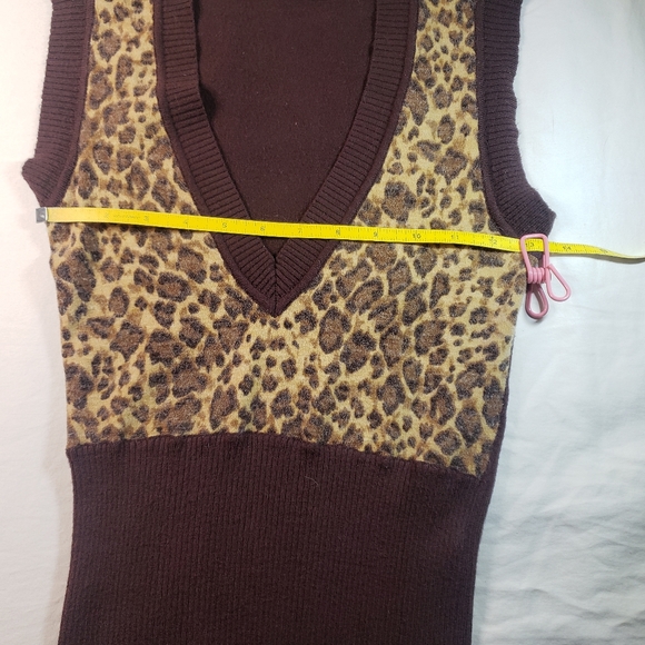 Urban Behavior Brown Knit Vest, Women's size M - Picture 5 of 7